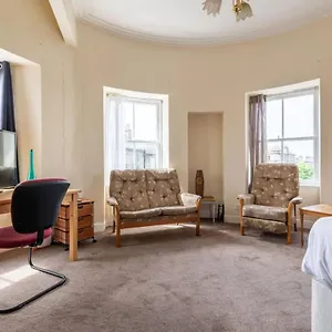 Cosy 2 Bedroom In Old Town , Edinburgh United Kingdom